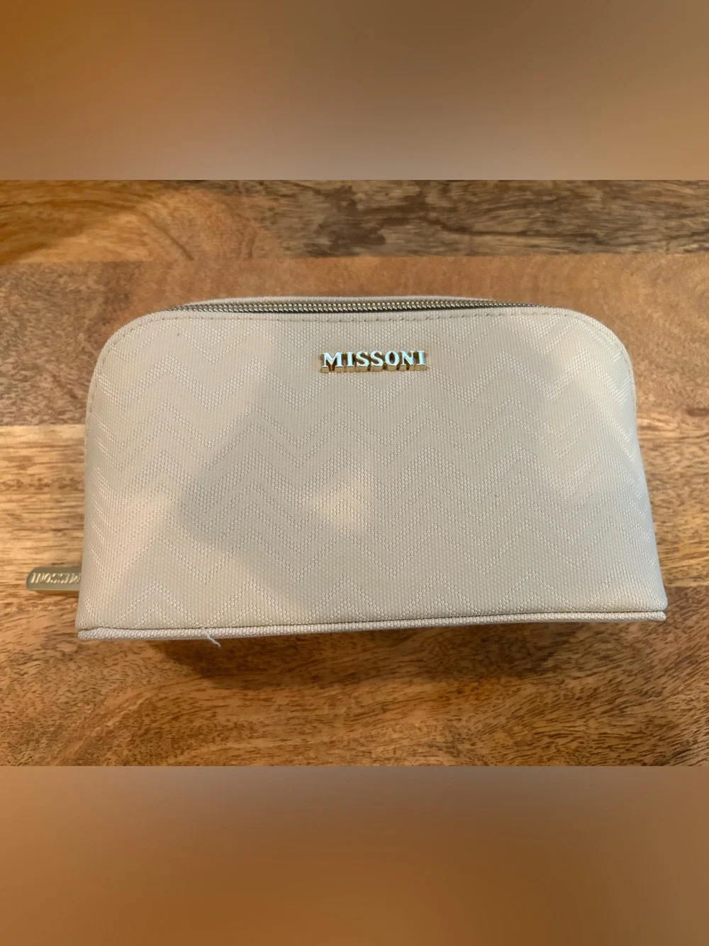 Missoni Delta One amenity kit featuring the signature chevron texture (Set of 3)